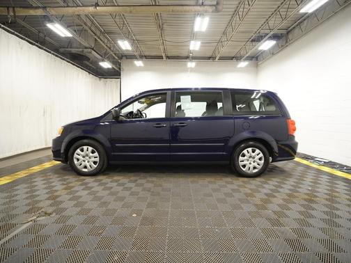 True Blue Pearlcoat 2016 Dodge Grand Caravan AVP/SE