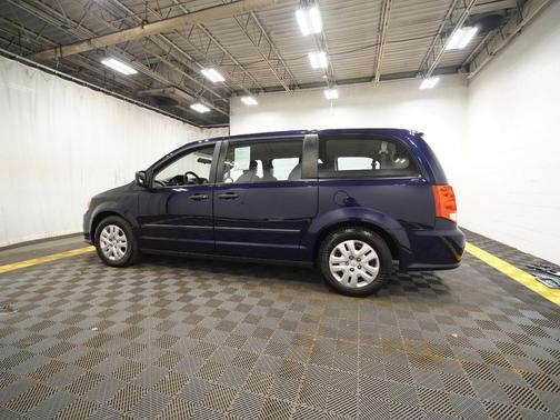 True Blue Pearlcoat 2016 Dodge Grand Caravan AVP/SE