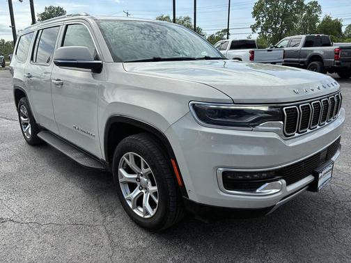 Luxury White Pearlcoat 2022 Jeep Wagoneer Series II 4x4