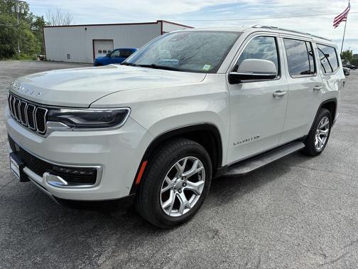 Luxury White Pearlcoat 2022 Jeep Wagoneer Series II 4x4