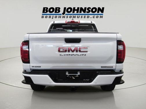 Summit White 2025 GMC Canyon Elevation