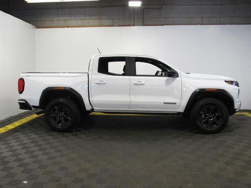 Summit White 2025 GMC Canyon Elevation