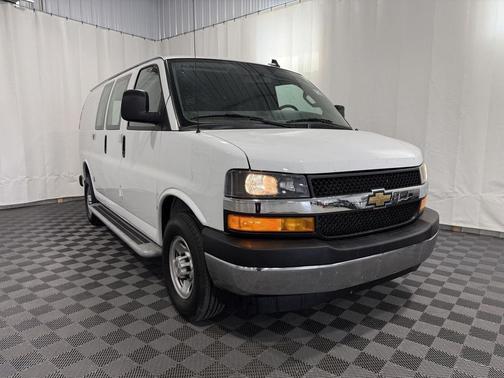 Summit White 2024 Chevrolet Express 2500 LT