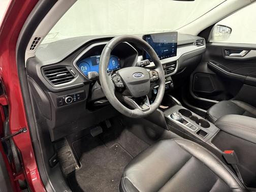 2023 Ford Escape Platinum