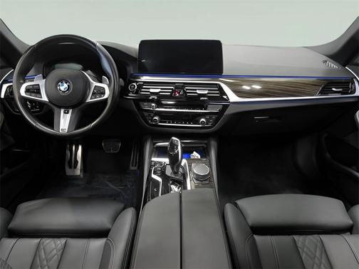 2022 BMW 530 i xDrive