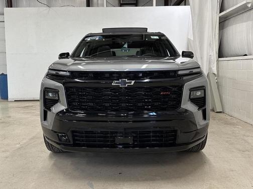 Sterling Grey Metallic 2025 Chevrolet Traverse RS