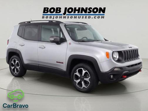 Glacier Metallic Clearcoat 2020 Jeep Renegade Trailhawk