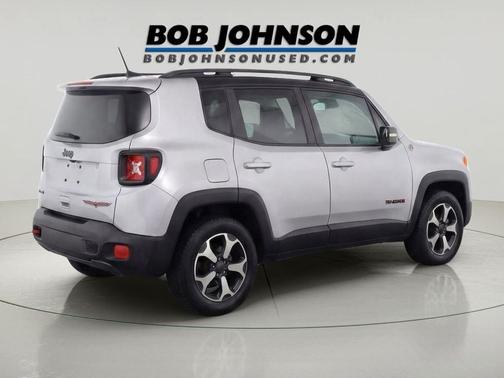 Glacier Metallic Clearcoat 2020 Jeep Renegade Trailhawk