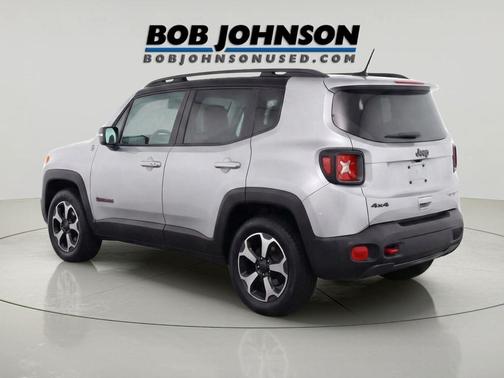 Glacier Metallic Clearcoat 2020 Jeep Renegade Trailhawk
