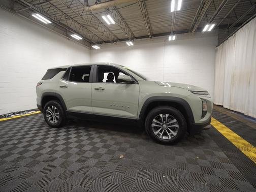 Cacti Green 2025 Chevrolet Equinox 1LT