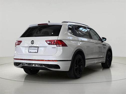 2024 Volkswagen Tiguan 2.0T SE R-Line Black 4MOTION
