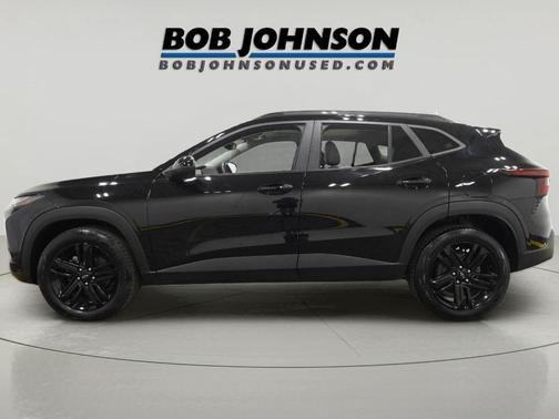 Mosaic Black Metallic 2024 Chevrolet Trax FWD ACTIV