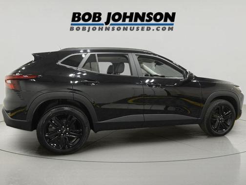 Mosaic Black Metallic 2024 Chevrolet Trax FWD ACTIV
