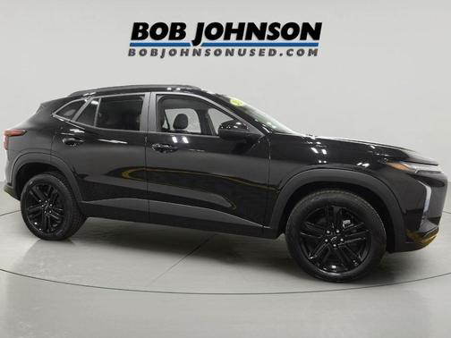 Mosaic Black Metallic 2024 Chevrolet Trax FWD ACTIV