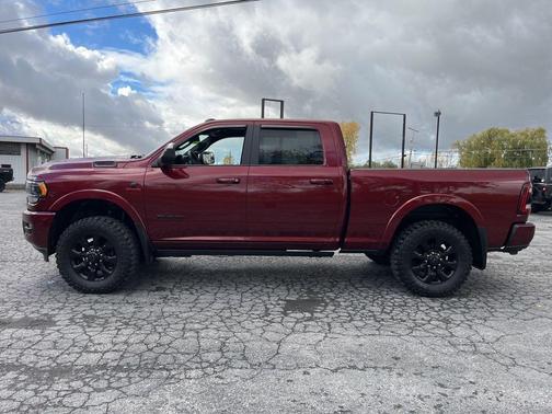 2022 RAM 3500 Limited Crew Cab 4x4 6'4' Box