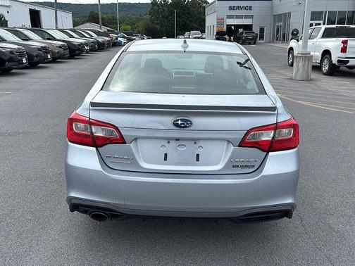 Ice Silver Metallic 2019 Subaru Legacy Premium