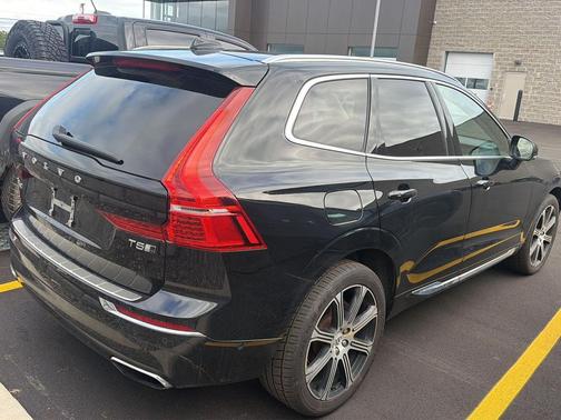 Onyx Black Metallic 2018 Volvo XC60 T5 Inscription
