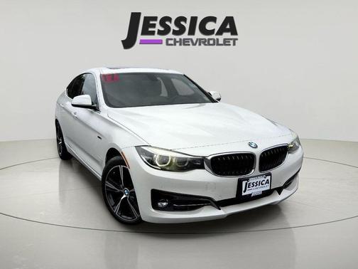 Mineral White Metallic 2017 BMW 330 Gran Turismo xDrive