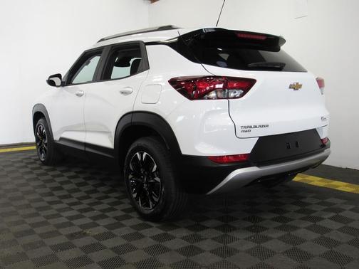 Summit White 2023 Chevrolet Trailblazer LT