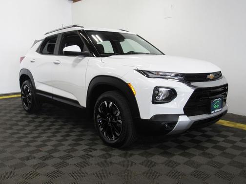 Summit White 2023 Chevrolet Trailblazer LT