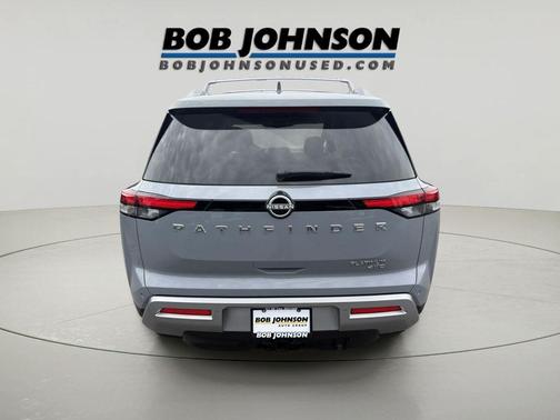 2023 Nissan Pathfinder Platinum 4WD