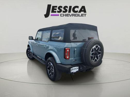 Race Red 2022 Ford Bronco Outer Banks