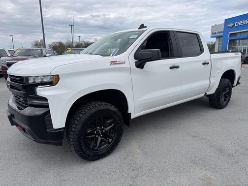 Summit White 2022 Chevrolet Silverado 1500 Limited LT Trail Boss