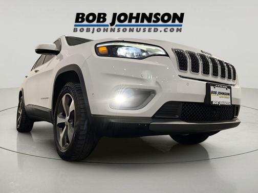Bright White Clearcoat 2021 Jeep Cherokee Limited