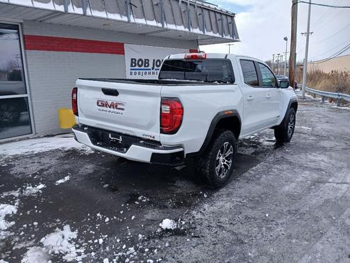 2023 GMC Canyon AT4