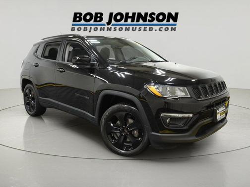 Diamond Black Crystal Pearlcoat 2020 Jeep Compass Latitude