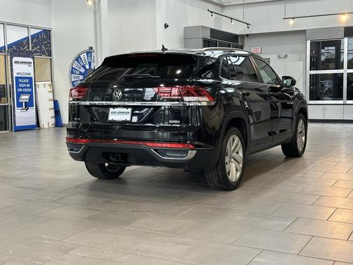 2022 Volkswagen Atlas Cross Sport 3.6L V6 SE w/Technology