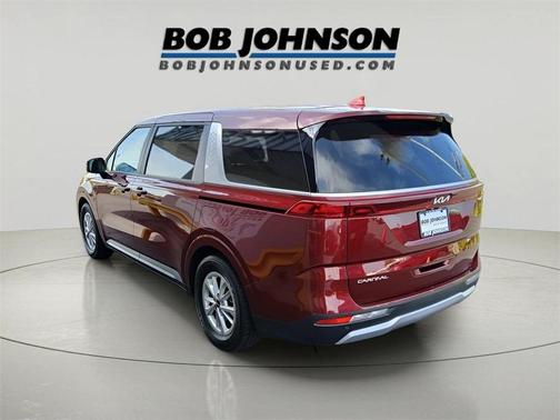 2024 Kia Carnival LX