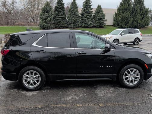 Mosaic Black Metallic 2023 Chevrolet Equinox 1LT