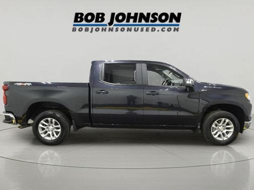 Dark Ash Metallic 2024 Chevrolet Silverado 1500 LT