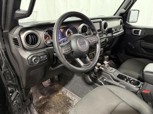 2022 Jeep Wrangler Sport S