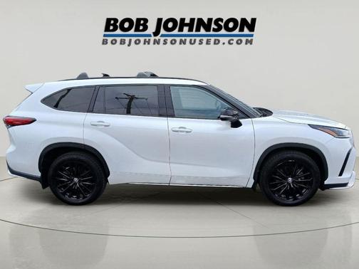 Wind Chill Pearl 2023 Toyota Highlander XSE