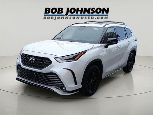 Wind Chill Pearl 2023 Toyota Highlander XSE