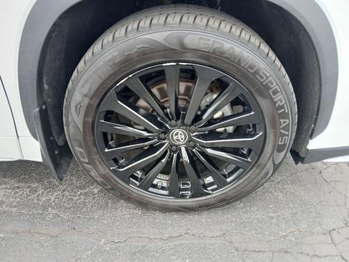 Wind Chill Pearl 2023 Toyota Highlander XSE