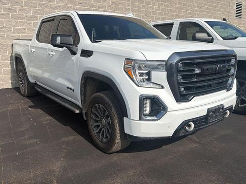 Summit White 2022 GMC Sierra 1500 AT4