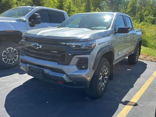 Sterling Gray Metallic 2023 Chevrolet Colorado Z71