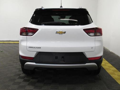 Summit White 2023 Chevrolet Trailblazer LT