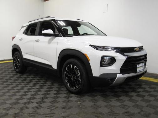 Summit White 2023 Chevrolet Trailblazer LT