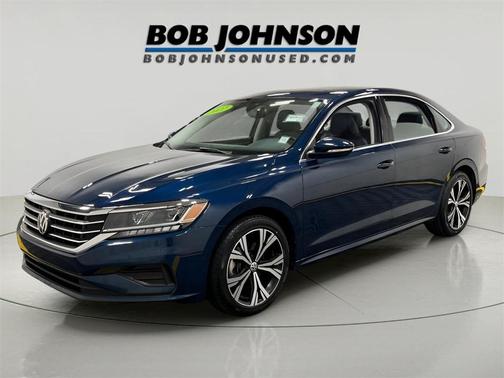 2022 Volkswagen Passat 2.0T SE