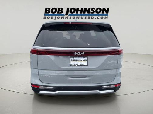 2023 Kia Carnival EX