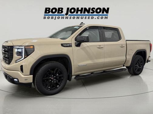 Desert Sand Metallic 2022 GMC Sierra 1500 Elevation