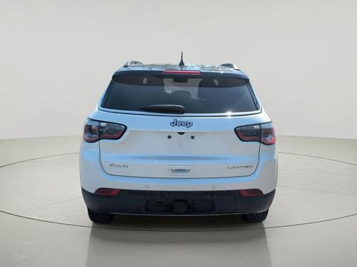 Pearl White Tri-Coat 2017 Jeep New Compass Limited