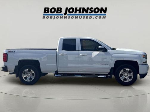 Summit White 2018 Chevrolet Silverado 1500 2LT