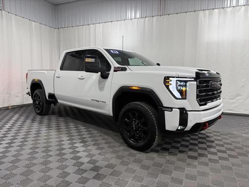 2025 GMC Sierra 2500 AT4