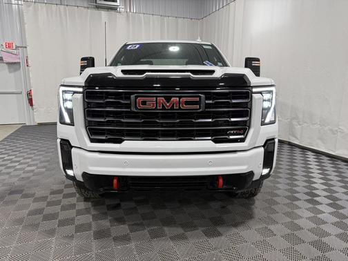 2025 GMC Sierra 2500 AT4