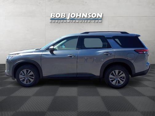 2025 Nissan Pathfinder SV 4WD